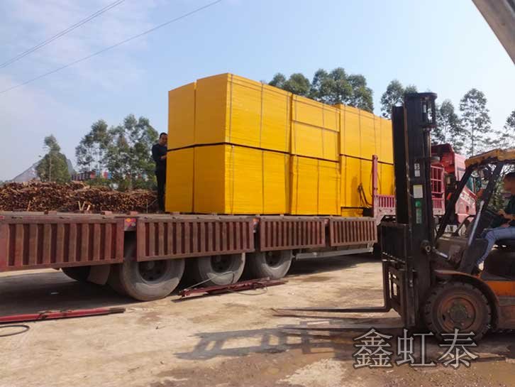 建筑覆膜板廠家發(fā)往貴州